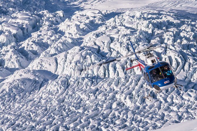 Franz Josef Neve Discoverer Helicopter Flight - Why We Love the Franz Josef Neve Discoverer Helicopter Flight