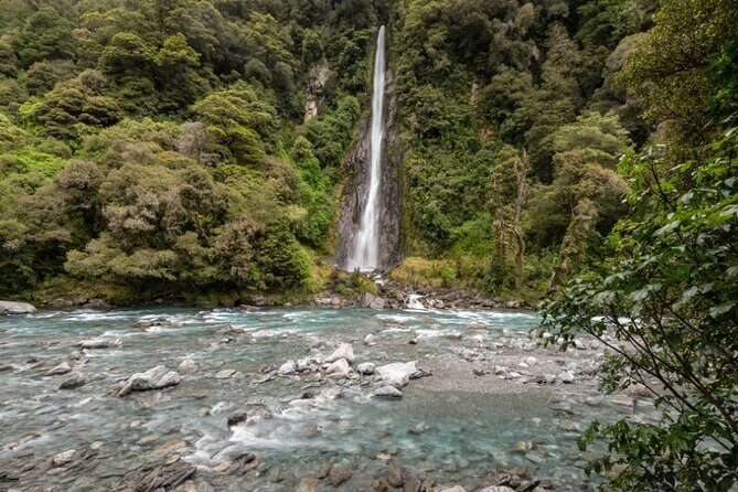 Franz Josef to Queenstown Small Group Tour via Wanaka 1 -Way - Frequently Asked Questions