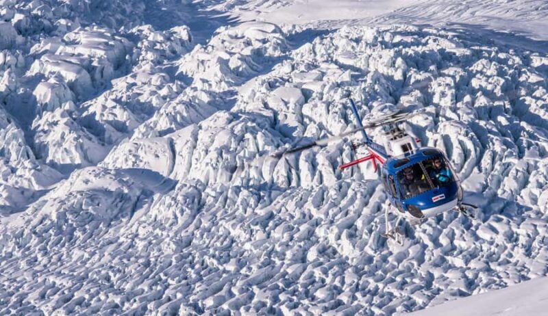 Franz Josef: Twin Glacier Helicopter Flight and Snow Landing - Experience the Majesty of Glaciers from the Sky