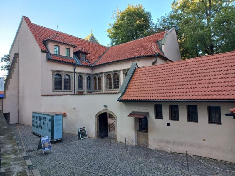 franz-kafka-and-his-prague