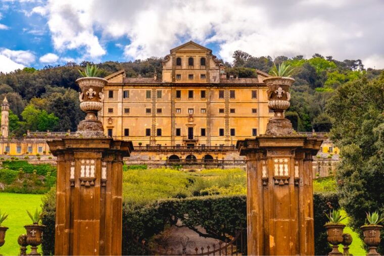 frascati-private-tour-w-lunch-wine-tasting-in-a-vineyard