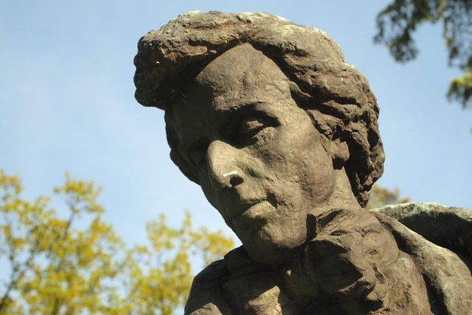 frederic-chopin-private-tour-in-warsaw-and-zelazowa-wola-with-lunch