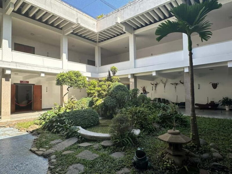 Free E-Sim War Remnants Museum & Independence Palace Tour - Exploring History in Ho Chi Minh City: The Free E-Sim War Remnants Museum & Independence Palace Tour