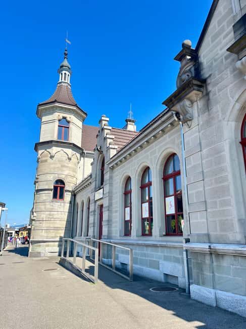 FREE PHOTO near Zurich Rapperswil: Castle, Rose Old Town - Key Points