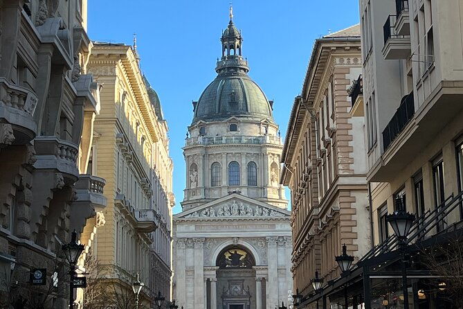 free-walking-tour-in-budapest-to-the-shoes-memorial