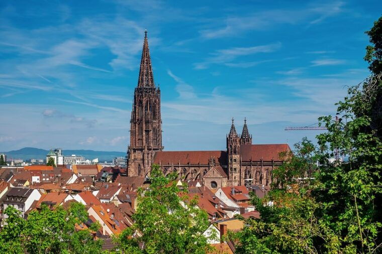 freiburg-im-breisgau-old-town-group-walking-tour-italian