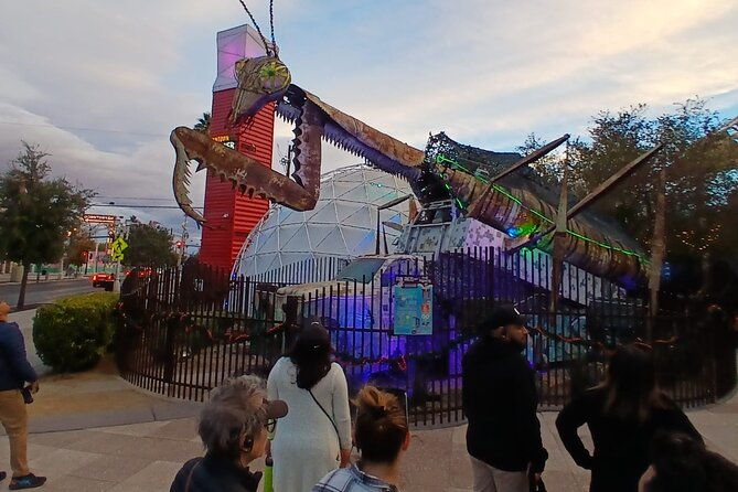 fremont-street-experience-walking-tour-las-vegas