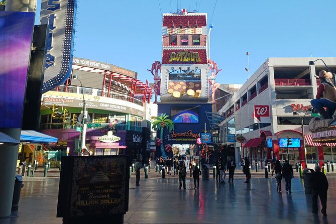 fremont-street-experience-walking-tour-las-vegas