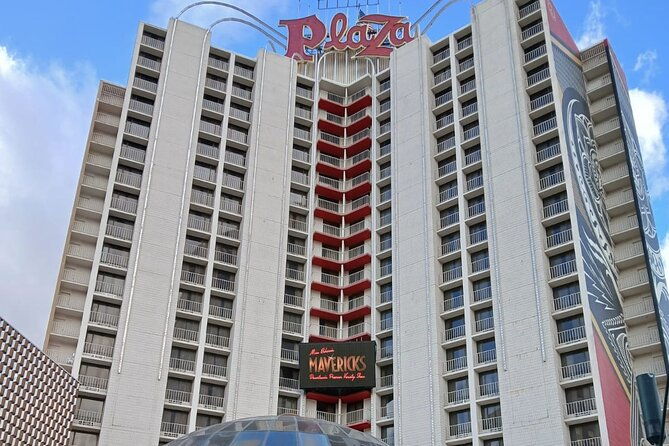 fremont-street-experience-walking-tour-las-vegas