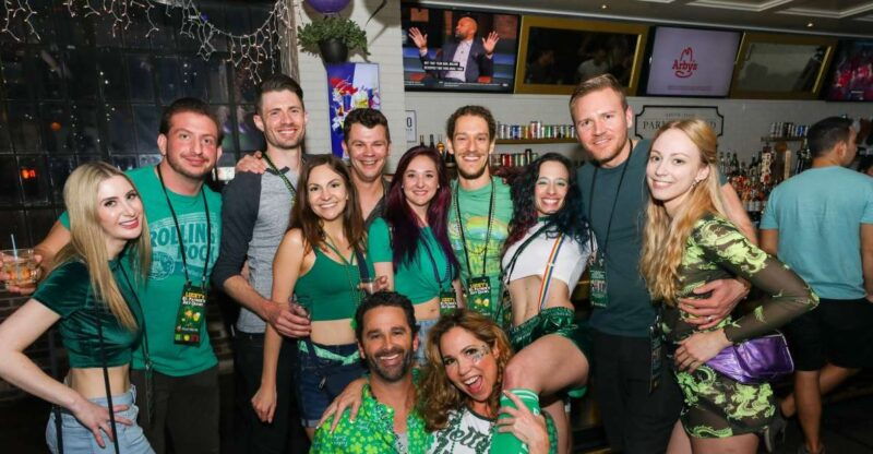 fremont-street-old-vegas-bar-crawl