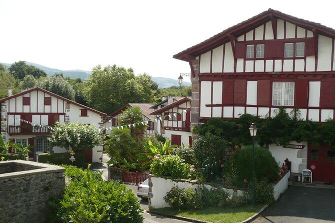 French-Basque Countryside Private tour Discover the hidden beauty of Pyrenees - Key Points