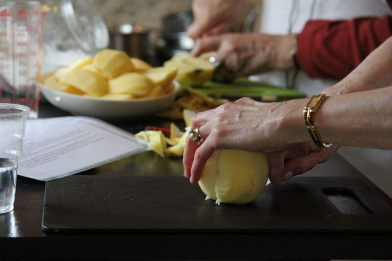 french-dessert-class-with-a-parisian-chef