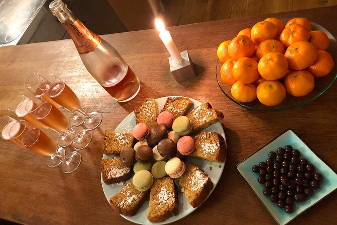 french-dinner-cabaret-show-in-artists-home