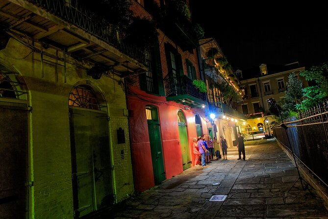 french-quarter-ghosts-and-spirits-tour-with-augmented-reality