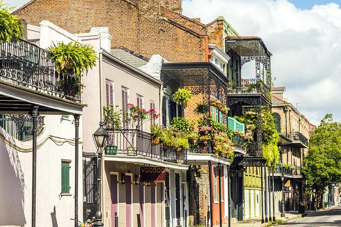 French Quarter History and Landmark Waking Tour - Exploring the French Quarter