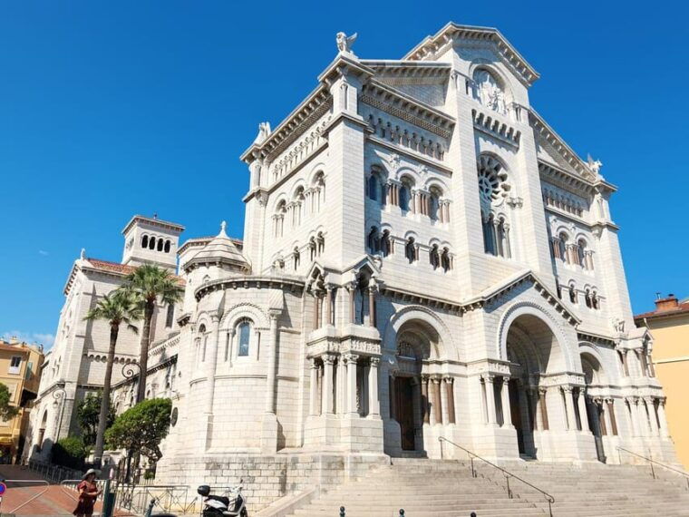 french-riviera-east-coast-between-nice-and-menton
