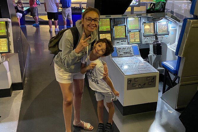 french-tour-of-kennedy-space-center-from-orlando