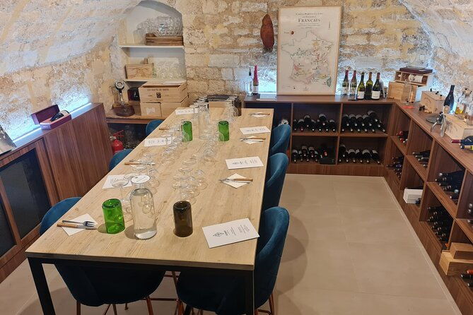 french-wine-and-cheese-master-class-near-the-eiffel-tower