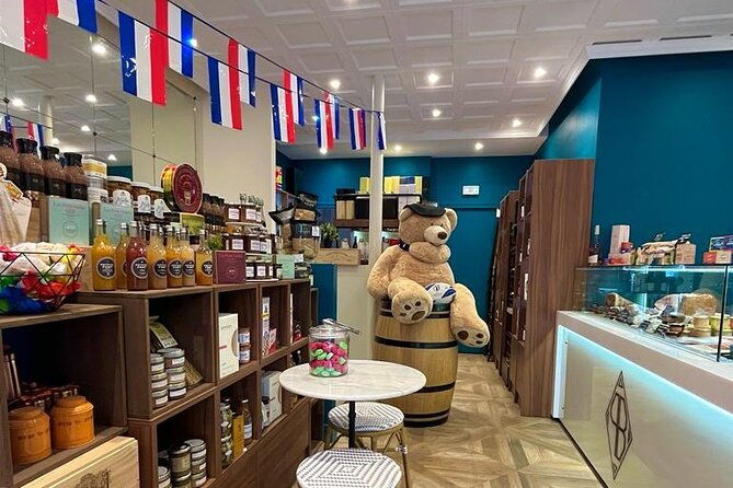 french-wine-and-cheese-master-class-near-the-eiffel-tower