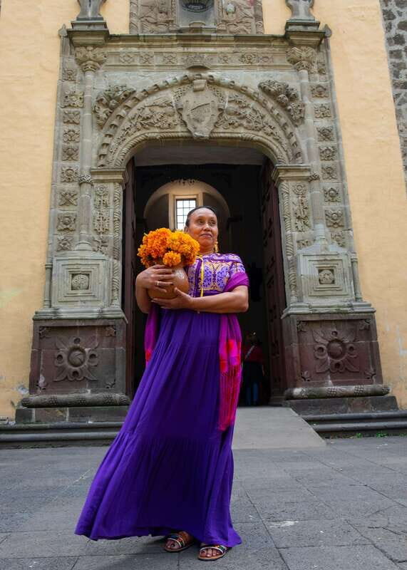 Frida for a day in Xochimilco - An In-Depth Look at the "Frida for a Day" Tour