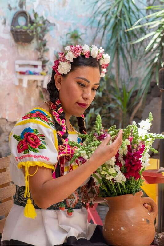 Frida for a day in Xochimilco - FAQ