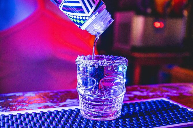 friday-night-bar-crawl-in-barranquilla-colombia