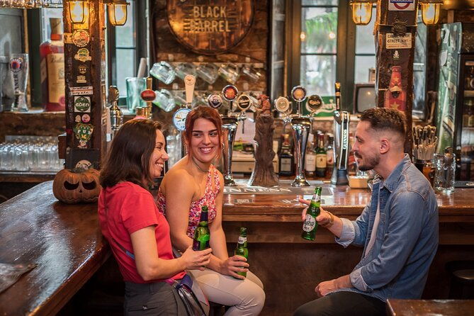 friday-night-bar-crawl-in-thessaloniki-greece