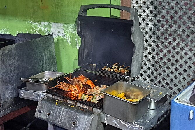 friday-night-live-in-oistins-private-tour