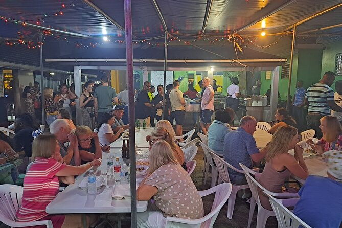 friday-night-live-in-oistins-private-tour