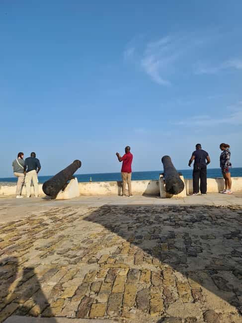 From Accra: Cape Coast Day Tour with lunch - Key Points
