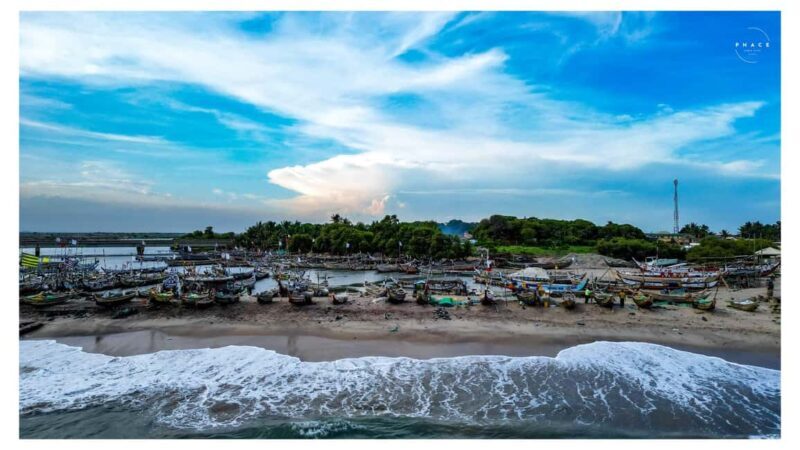 From Accra Two Days Private Tour to Cape Coast with a Guide - Key Points