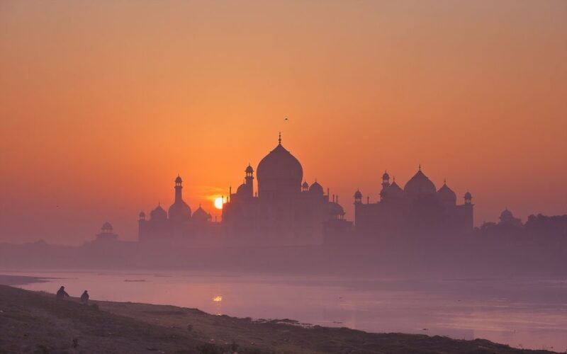 From Aerocity: Agra Tour with Taj Mahal Surnise & Agra Fort - Key Points