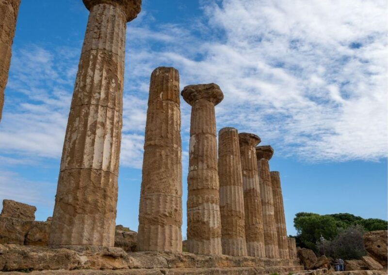 from-agrigento-to-siracusa-valley-of-temples-roman-villa