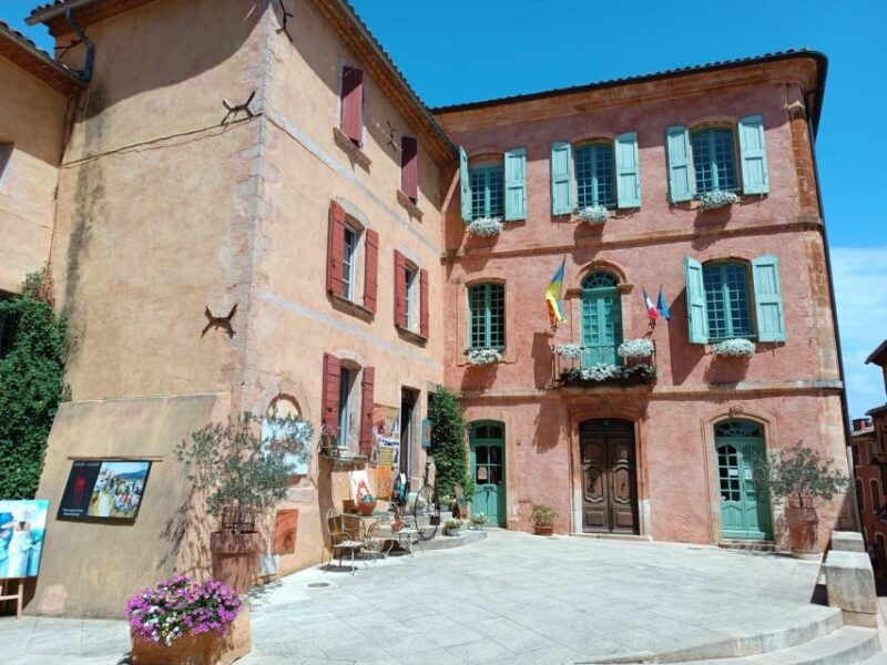 from-aix-en-provence-luberon-perched-villages-guided-tour