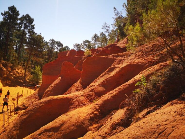 from-aix-en-provence-luberon-villages-full-day-guided-tour