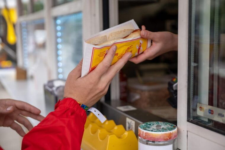 from-akureyri-port-city-walk-local-food