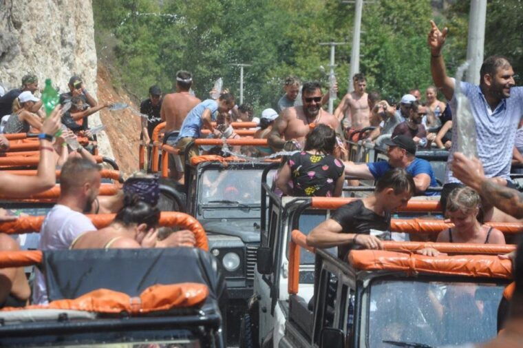 from-alanya-jeep-safari-tour-with-lunch-at-dim-river