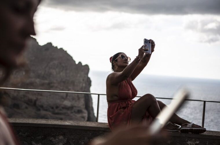 from-alcudia-sunset-formentor-tour-with-cava