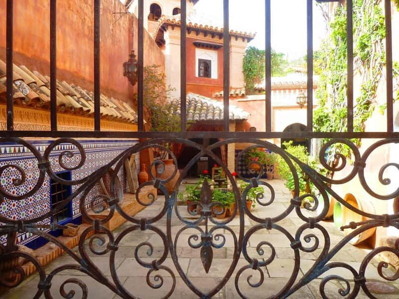 From Alicante and Elche: Tea house + sweets. Taste the flavor of the Orient. - Who Would Enjoy This Tour?