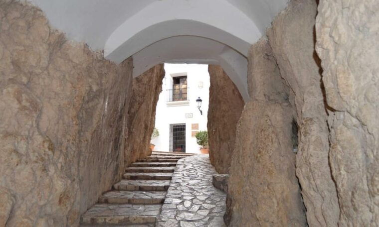 from-alicante-guadalest-altea-ticket-to-algar-waterfalls
