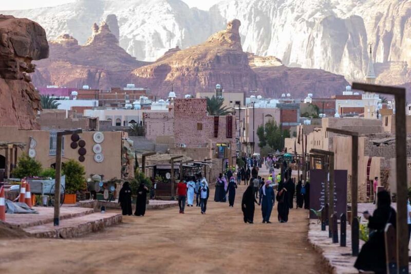 From AlUla: Hegra, Dadan and Ikmah Highlights Tours - Visiting Old Town: A Historic Walk