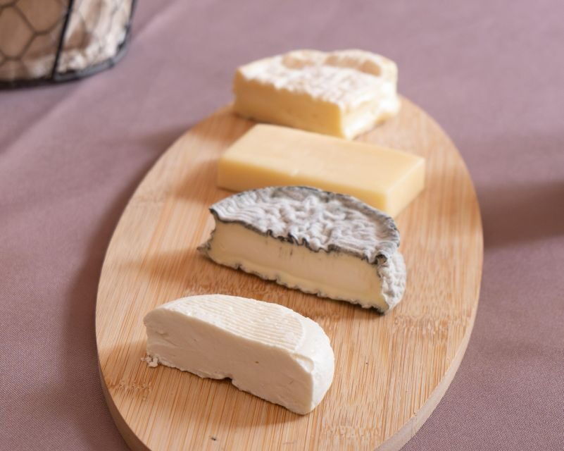 from-amboise-chambord-and-chenonceau-tour-with-lunch