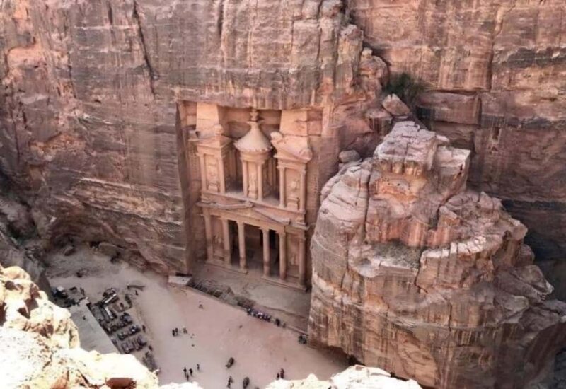 From Amman: Dead Sea and Petra Day Trip with Transfers - Key Points