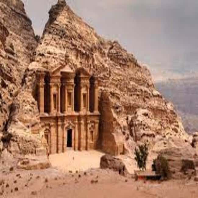 From Amman: Private Day Tour to Petra & Dead Sea (With lunch - Key Points