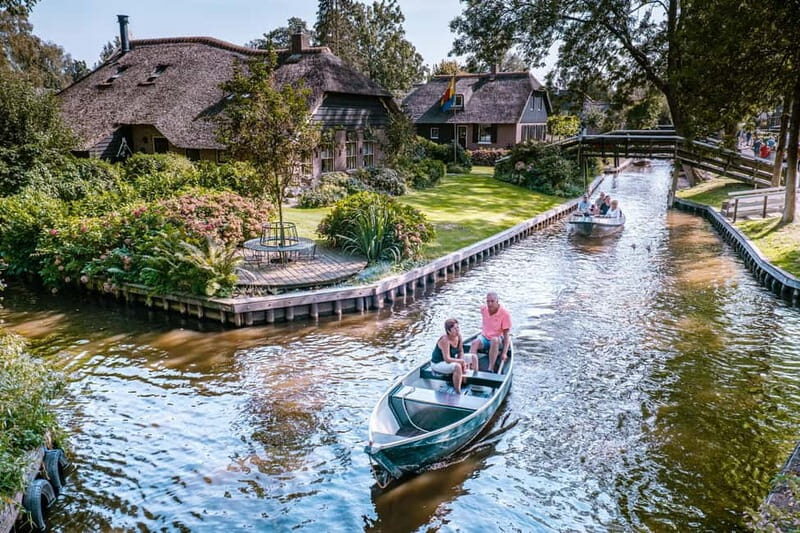 From Amsterdam: Explore Giethoorn Private Guided Tour by Car - What to Expect on Your Giethoorn Adventure