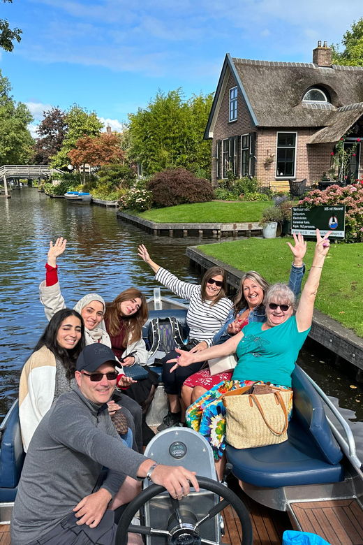 from-amsterdam-giethoorn-small-group-tour-with-boat-ride