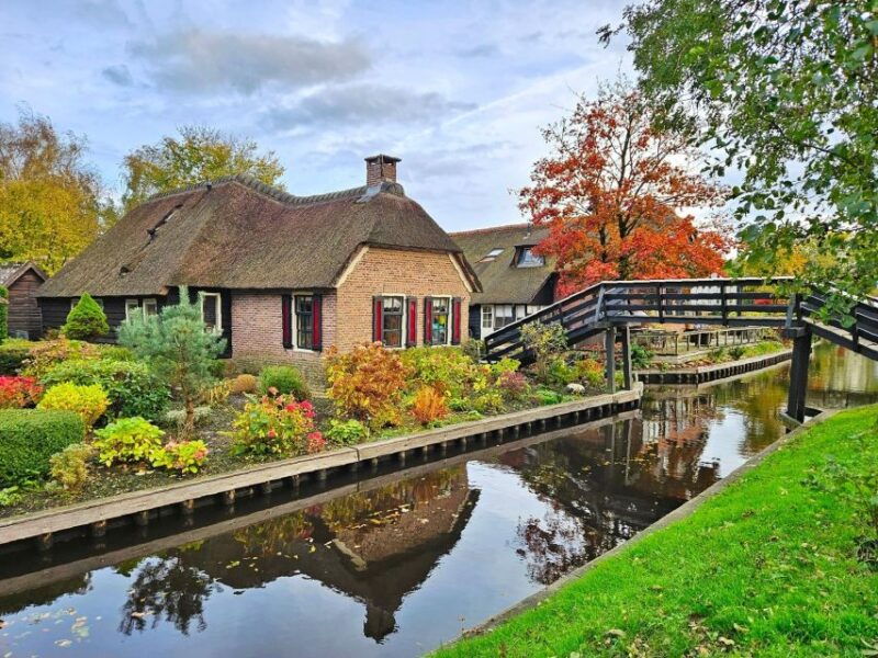 from-amsterdam-giethoorn-zaanse-schans-tour-w-small-boat