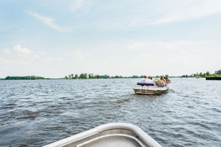 from-amsterdam-giethoorn-zaanse-schans-tour-w-small-boat