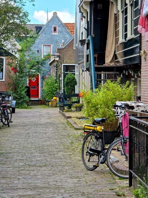 From Amsterdam: Keukenhof Tulips, Windmills & Volendam - Who is This Tour Best For?