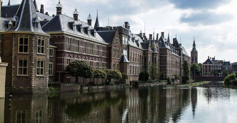 from-amsterdam-the-hague-and-delft-sightseeing-tour